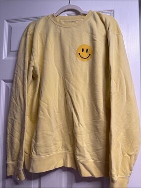 Smiley Face Crewneck Sweater in Soft Yellow
